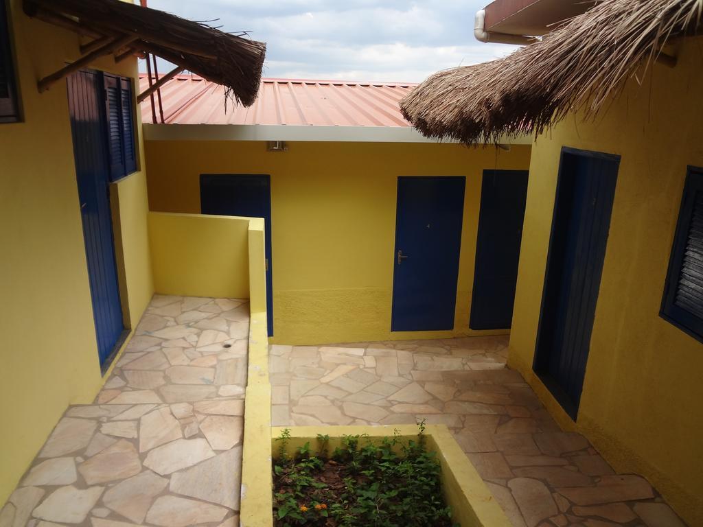 Pousada B & B Águas de Lindóia Buitenkant foto