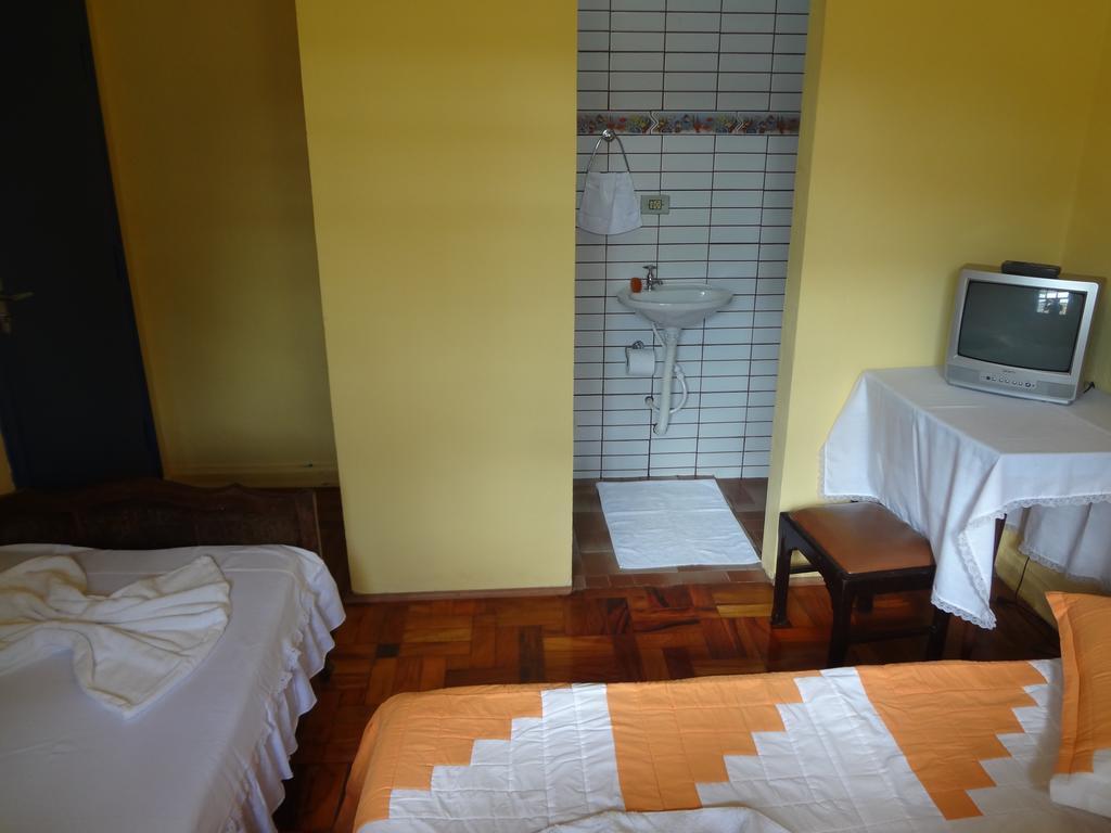 Pousada B & B Águas de Lindóia Kamer foto